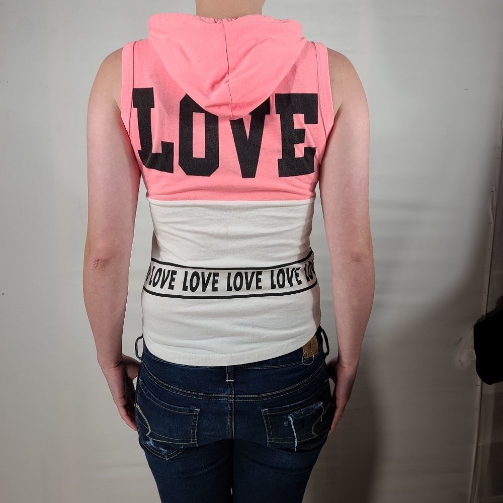 Women's On Fire Pink Love Sleeveless Hoodie Top Size Small - Picture 3 of 12